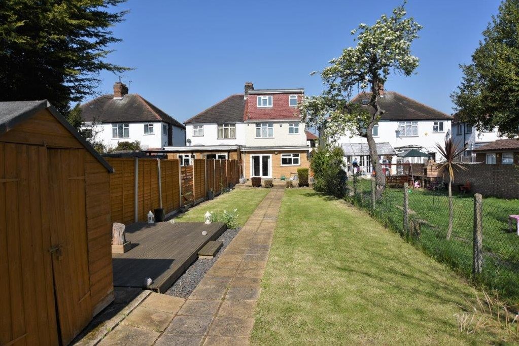 Property in Dene Avenue, Hounslow Central